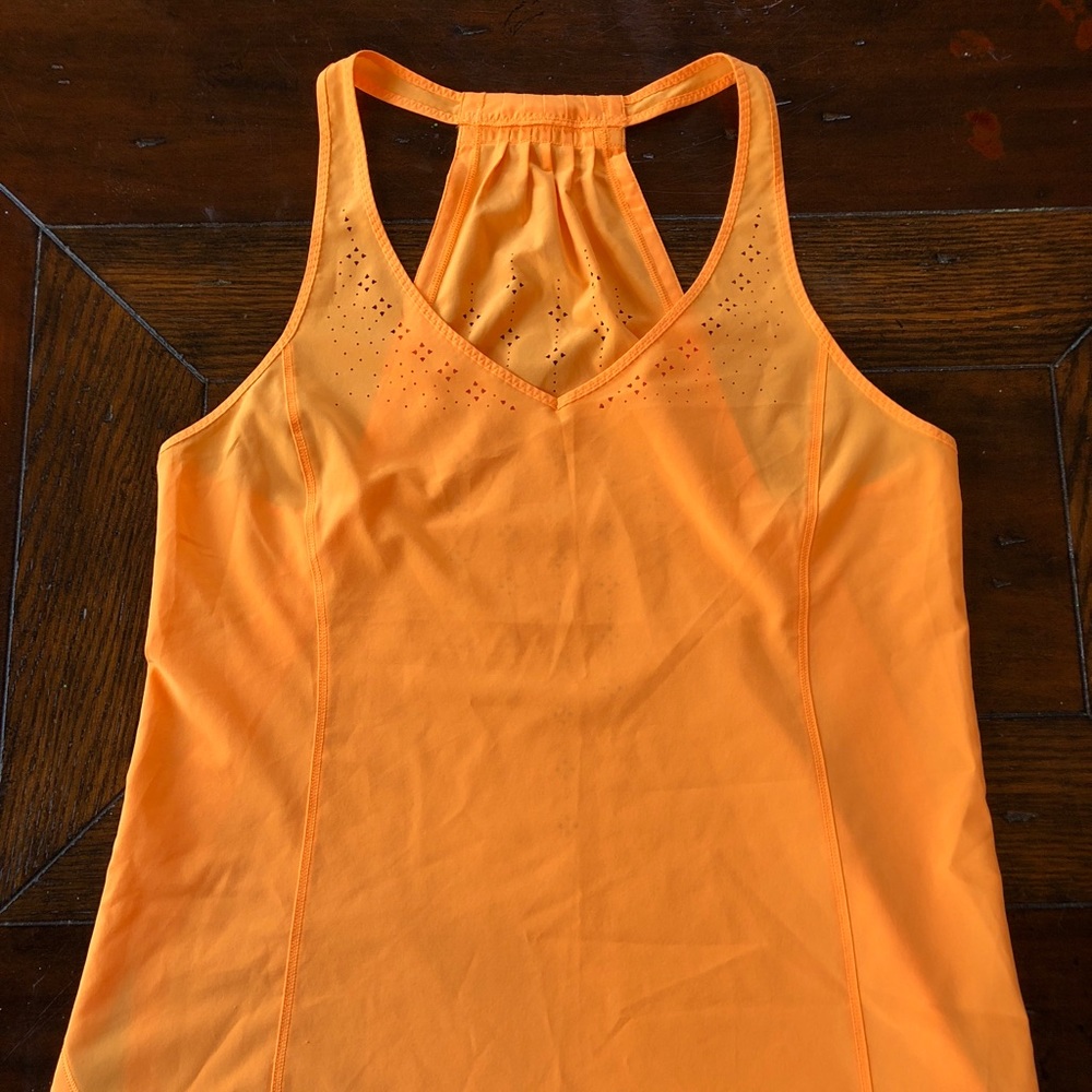 Lululemon singlet